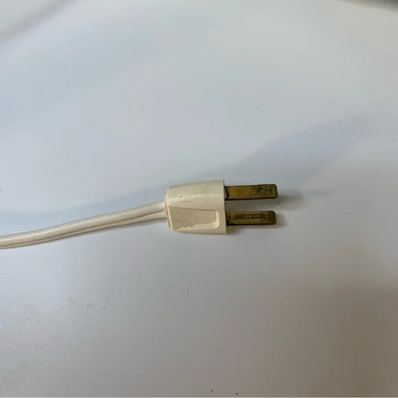 Vintage Lady Schick hot
Rollers. - Picture 8 of 10